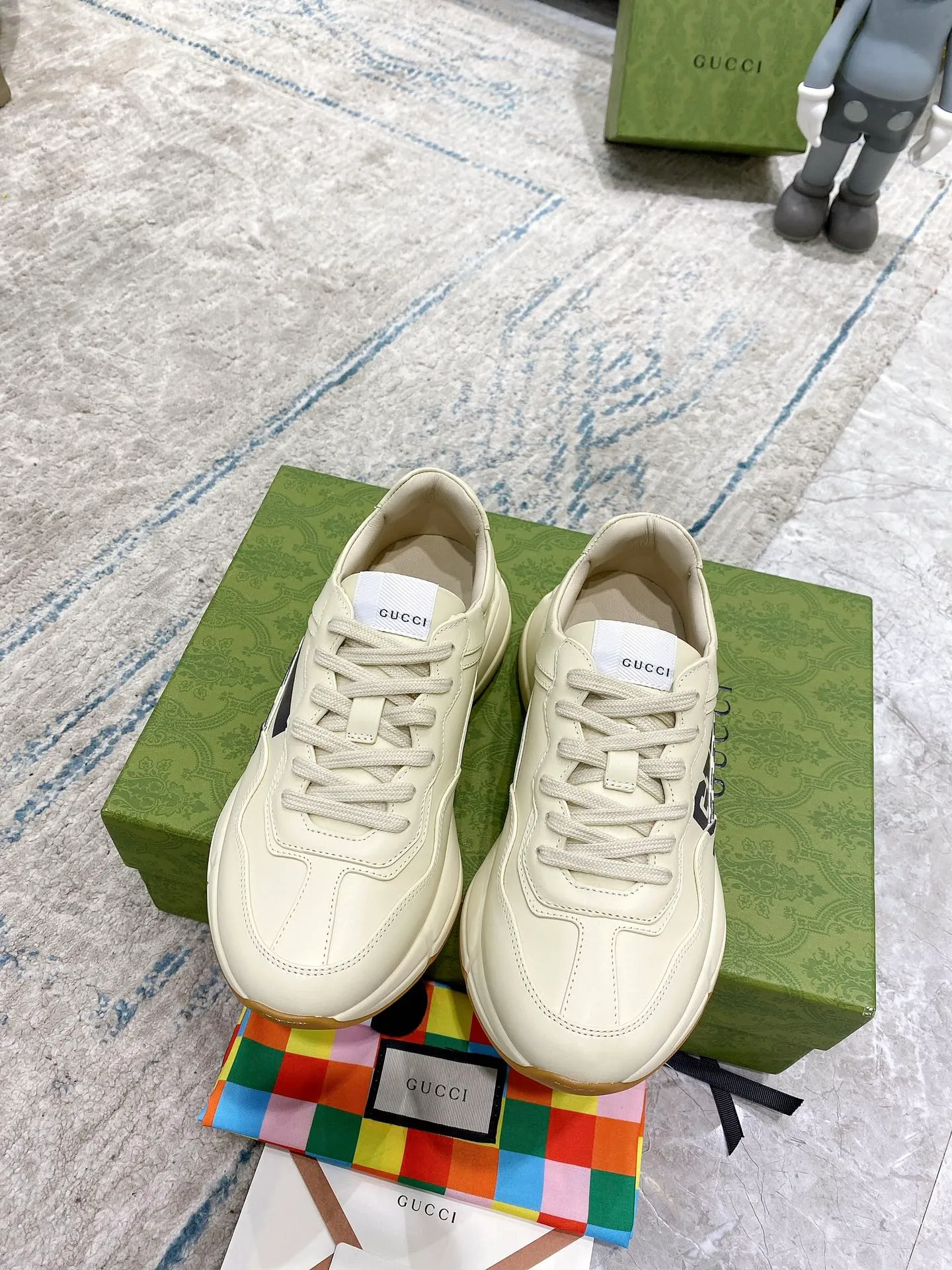 👟👟Ex-factory price 480👟👟 Women's shoes, women's clothing GUCCI Gucci dad shoes. The original disassembly took more than 3 months to develop 1:1. The version has been upgraded again, with chips, packaging, imported cowhide, and all made with computerized cars. Couple 👫 style 🔜Versatile in all seasons 🔜 Fashion 🔜 Personality 🔜 Different 🔵More than 20 layouts in the full series, welcome to consult pictures Outsole: The latest original development T👟👟Ex-factory price U vacuum Upper: Imported cowhide🐮 Lining: Original A mixed sheepskin🐏 Feet: Original A grade mixed sheepskin 💯Full set of packaging Medium and low belt LOGO code number: Women's code 35-40 Men's code 38-45 (38 45 customized